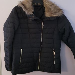 Puffer Coat
Jacket